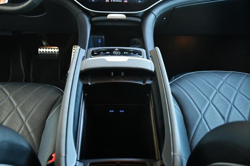 Mercedes EQS SUV SUV 265kw Automat