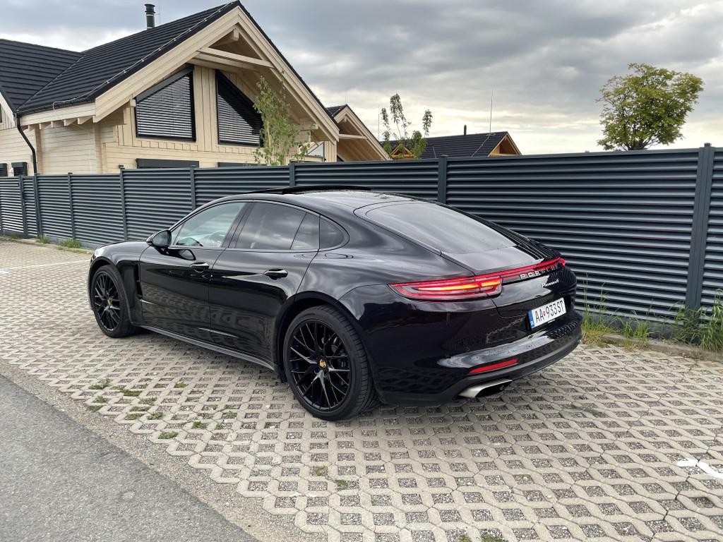 Porsche Panamera 4 A/T