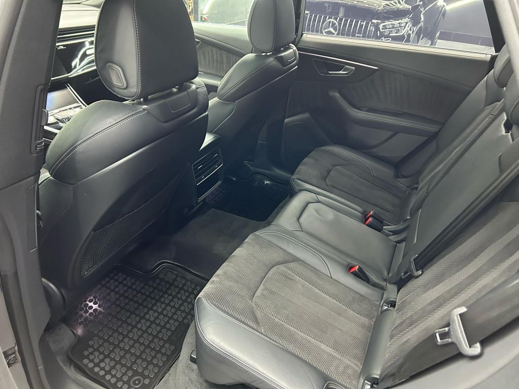 Audi Q8 50 3.0 TDI mHEV quattro tiptronic
