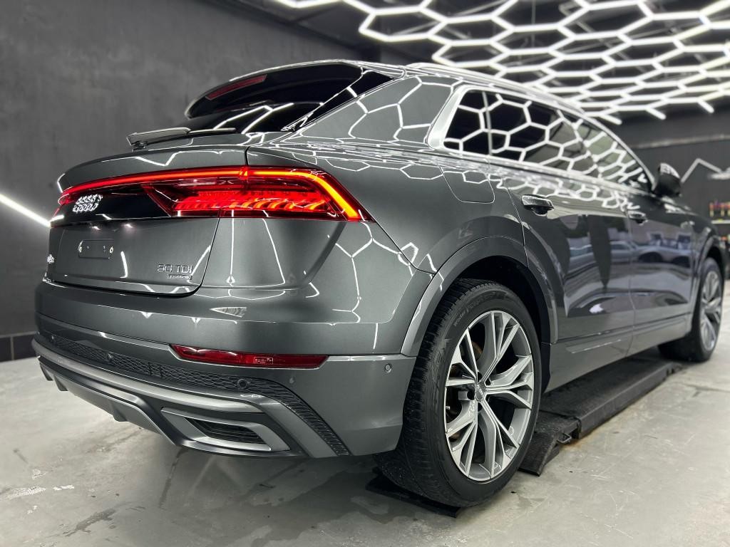 Audi Q8 50 3.0 TDI mHEV quattro tiptronic