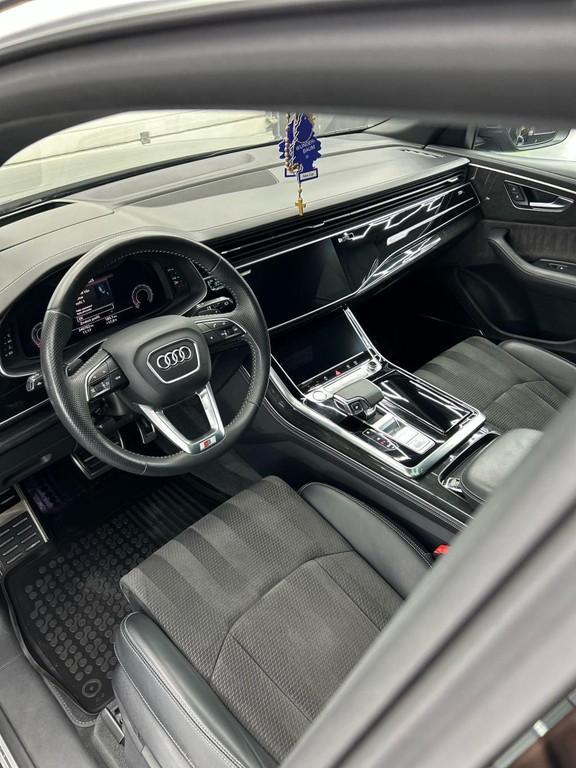 Audi Q8 50 3.0 TDI mHEV quattro tiptronic