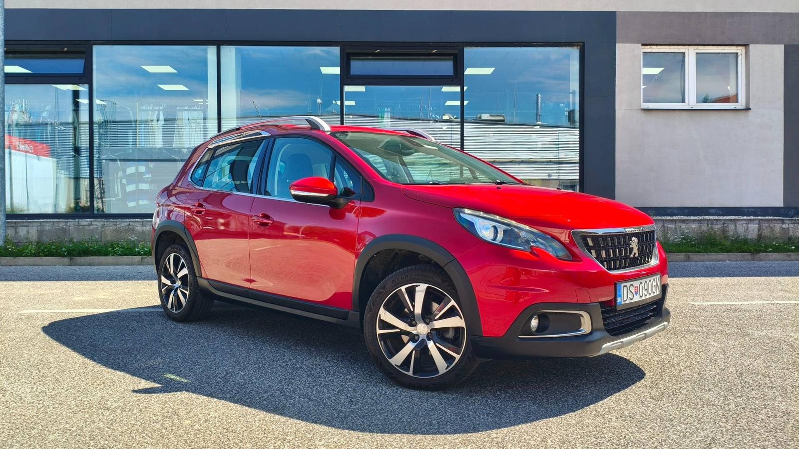 Peugeot 2008 1.2 PureTech 110 S&S Allure A/T