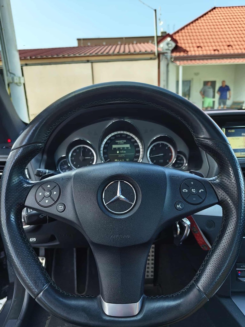 Mercedes-Benz E trieda Kupé 220 CDI BlueEFFICIENCY 7G