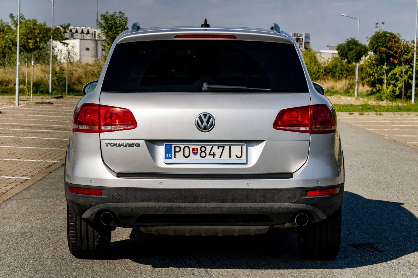 Volkswagen Touareg 3,0 V6 TDI 4Motion 8AT (webasto, panoráma, el.ťažné, koža, kompletná história)