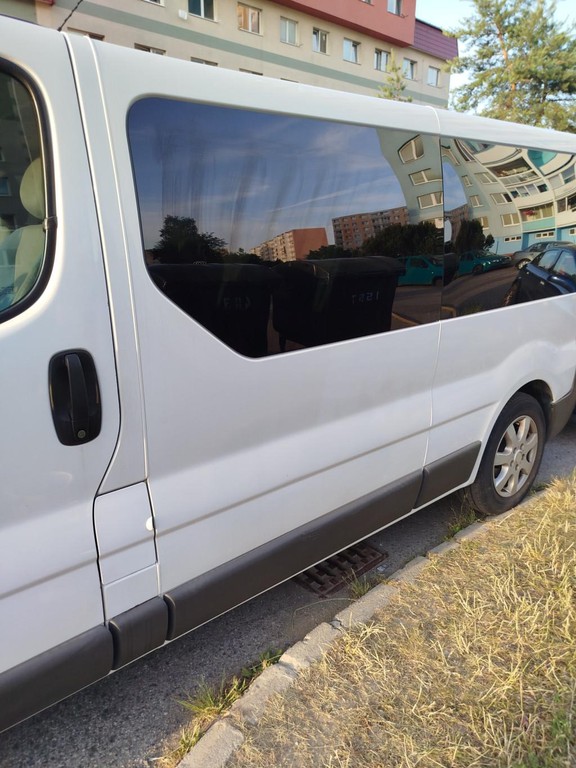 Opel Vivaro Bus 84kw Manuál