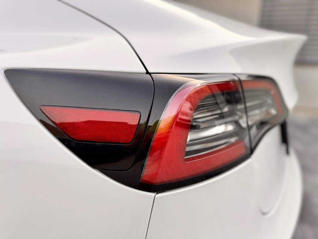 Tesla Model 3 Standard Range Plus 54kWh RWD