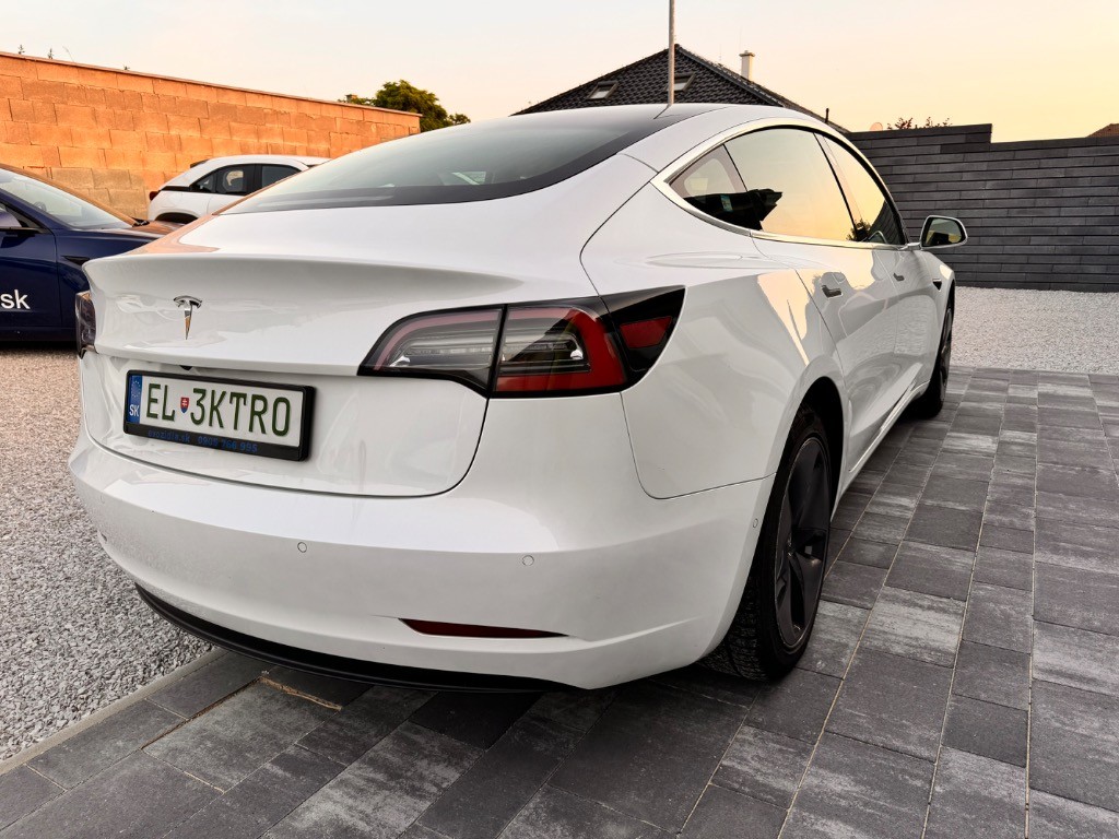 Tesla Model 3 Standard Range Plus 54kWh RWD