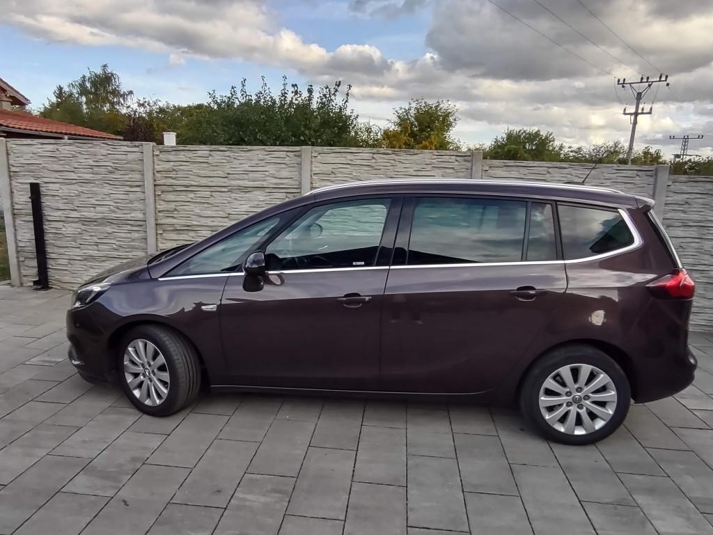 Opel Zafira Tourer Combi 103kw Manuál