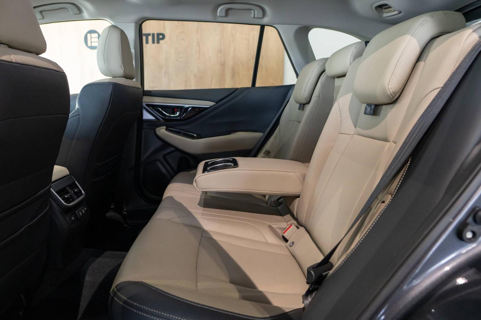 Subaru Outback 2.5i ES Premium AWD Lineartronic