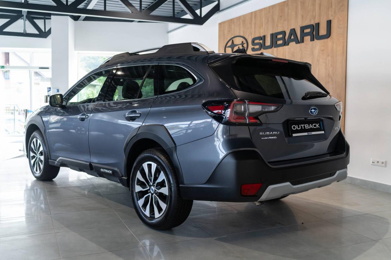 Subaru Outback 2.5i ES Premium AWD Lineartronic