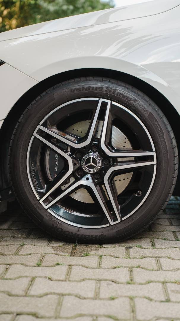Mercedes-Benz CLA Shooting Brake 200d   AMG Line