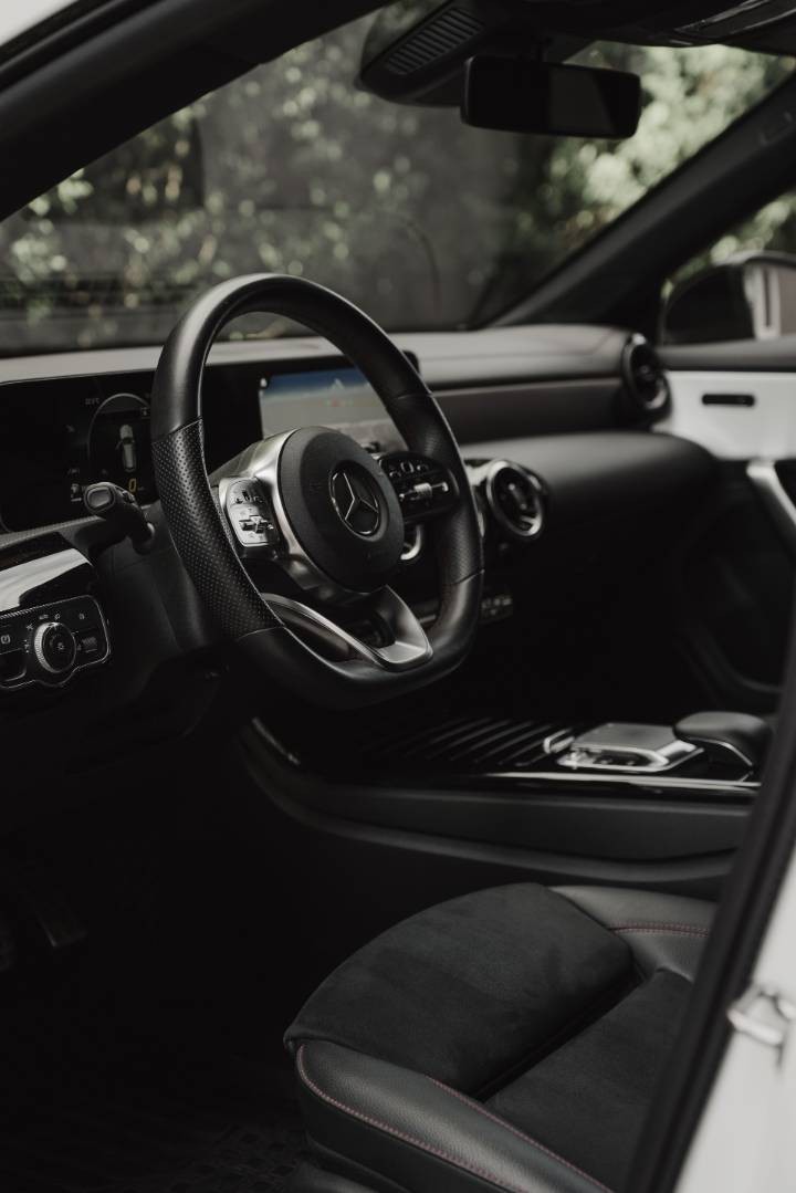 Mercedes-Benz CLA Shooting Brake 200d   AMG Line