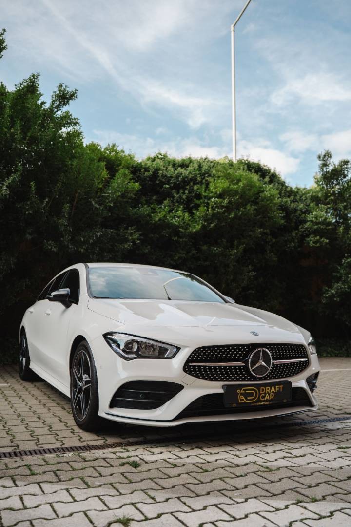 Mercedes-Benz CLA Shooting Brake 200d   AMG Line