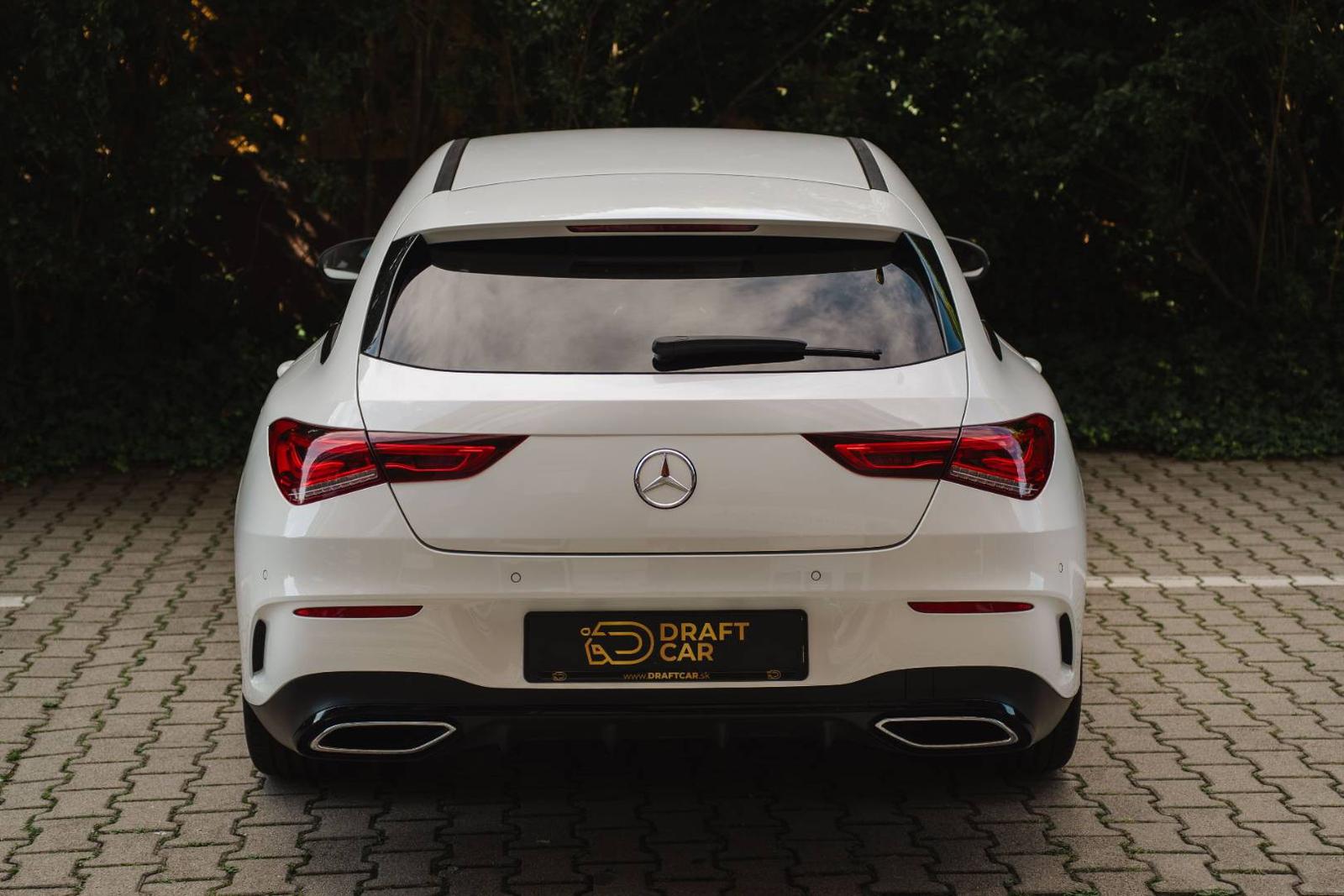 Mercedes-Benz CLA Shooting Brake 200d   AMG Line