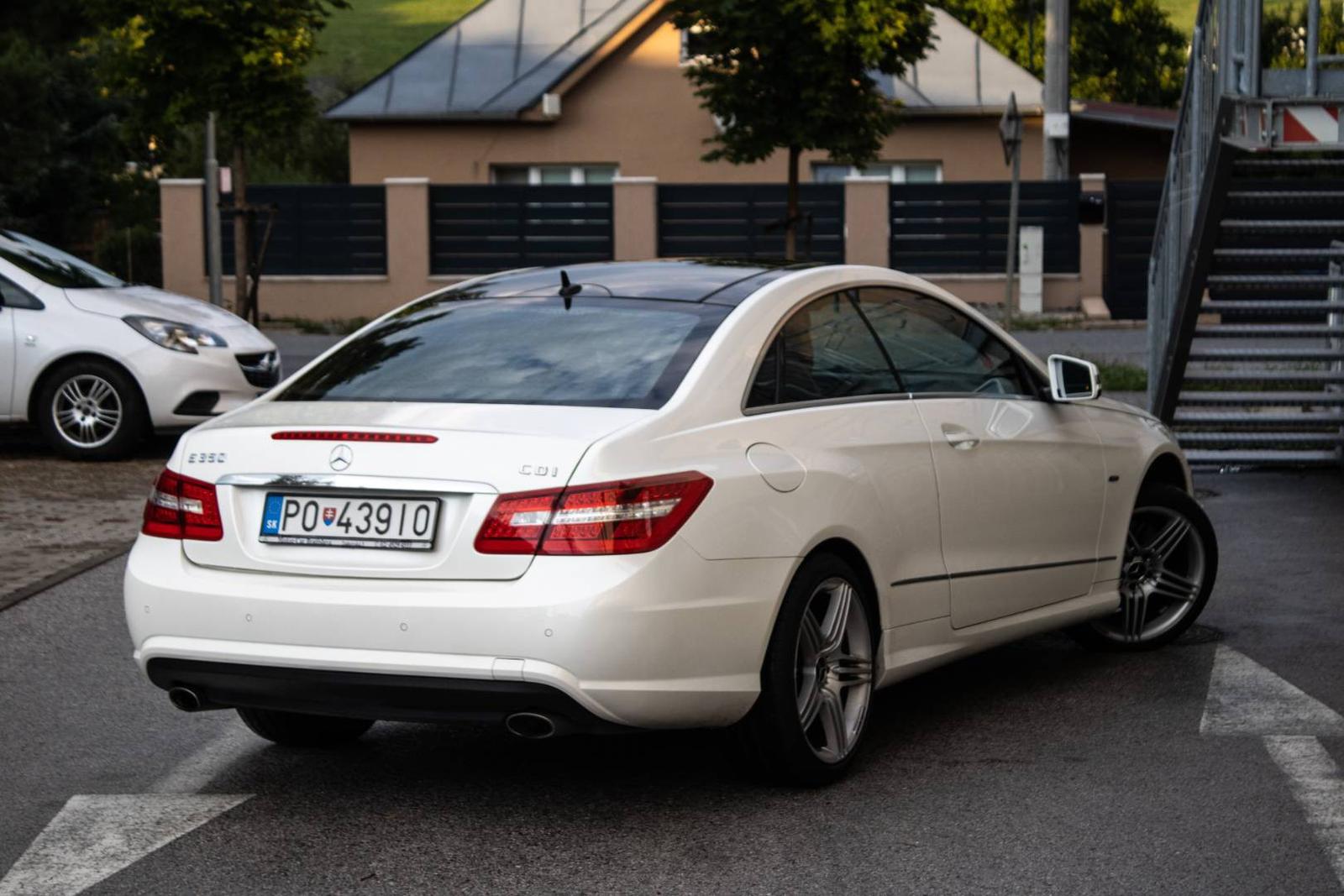 Mercedes-Benz E trieda Kupé 350 CDI Blue
