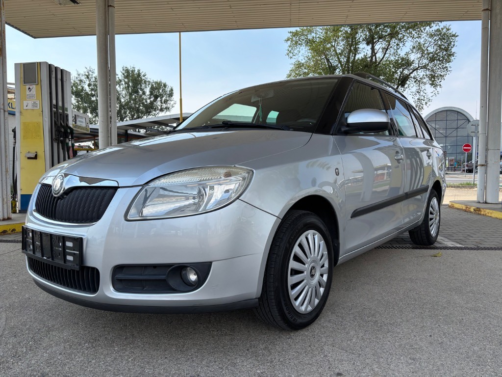 Škoda Fabia Combi 1.4 16V Elegance