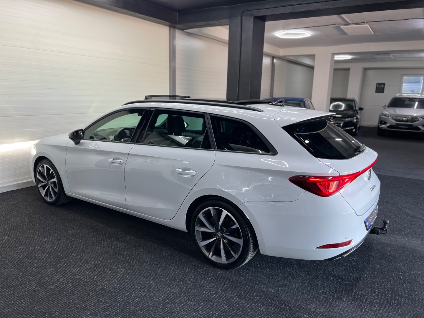 Seat Leon ST Fr 2021 1.5 eTsi 110kw FullLed Panorama 1.majitel