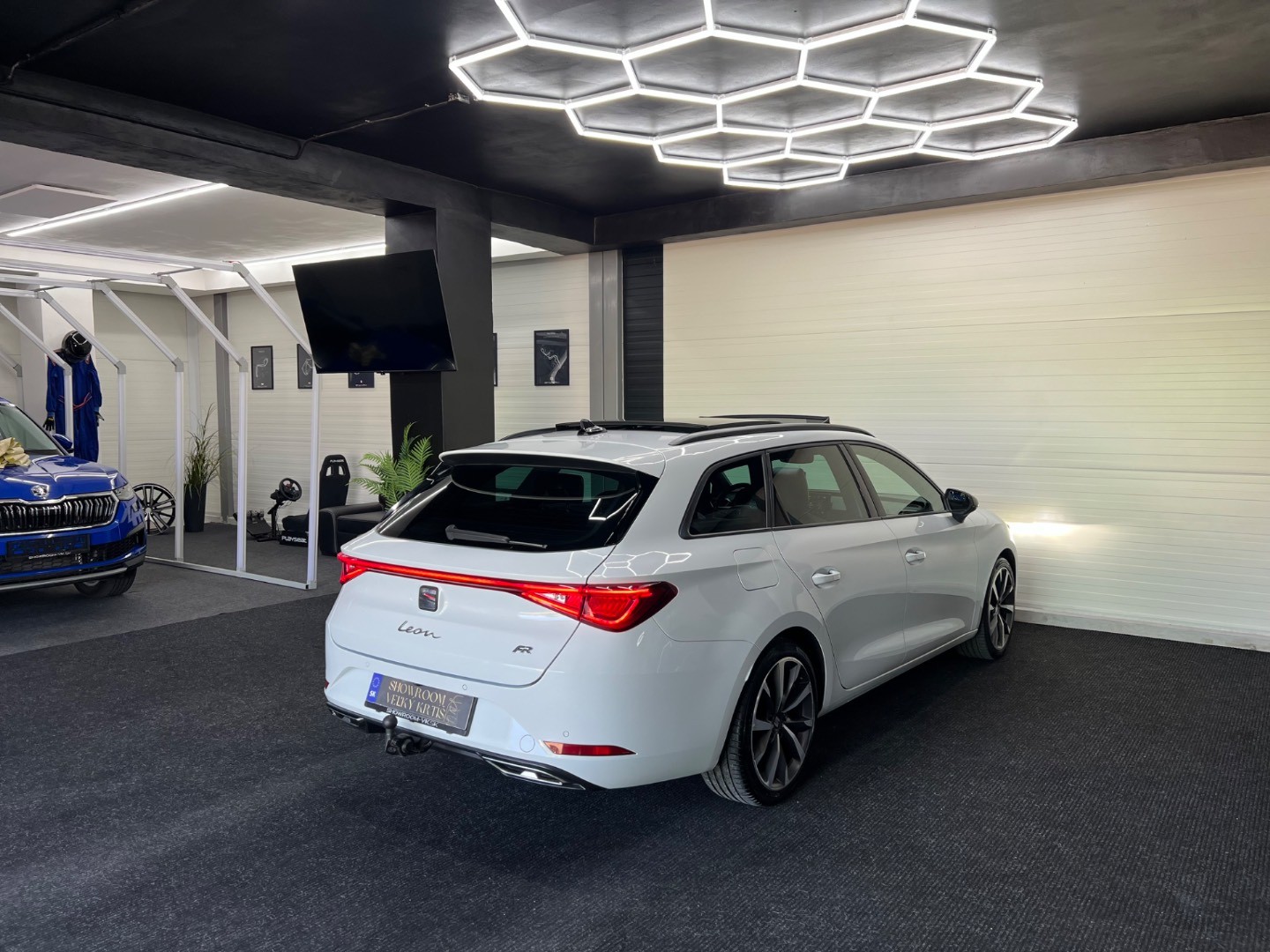 Seat Leon ST Fr 2021 1.5 eTsi 110kw FullLed Panorama 1.majitel