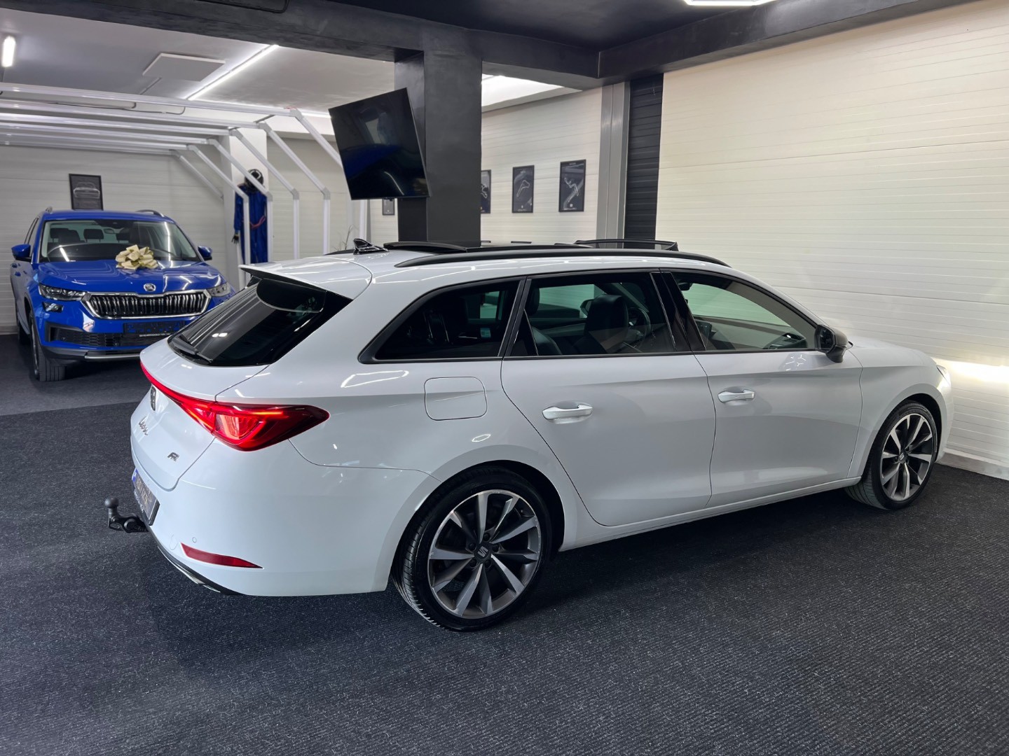 Seat Leon ST Fr 2021 1.5 eTsi 110kw FullLed Panorama 1.majitel