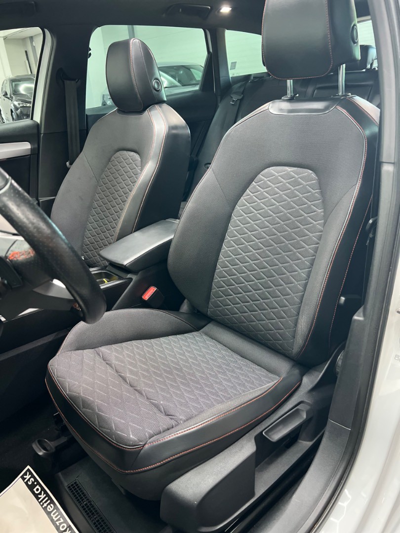 Seat Leon ST Fr 2021 1.5 eTsi 110kw FullLed Panorama 1.majitel