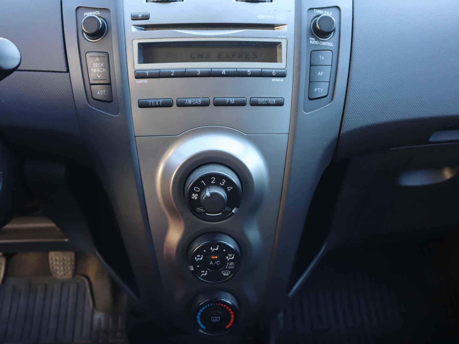 Toyota Yaris 1.33 Dual VVT-i, SR,2.maj, Klíma