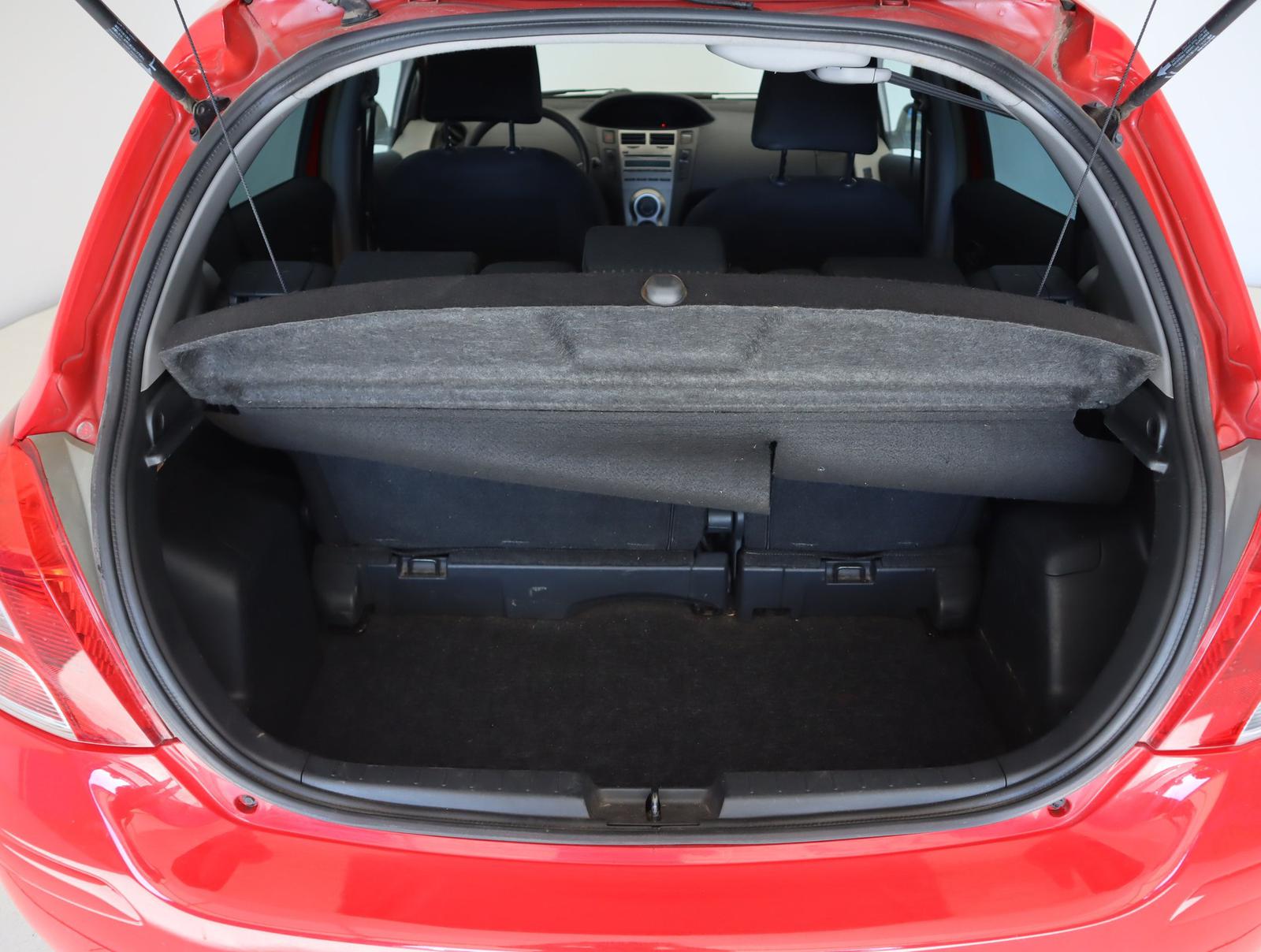 Toyota Yaris 1.33 Dual VVT-i, SR,2.maj, Klíma
