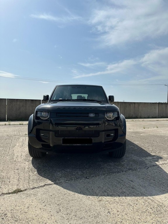 Land Rover Defender 110 3.0D I6 D300 MHEV X-Dynamic HSE A/T AWD 7 mies