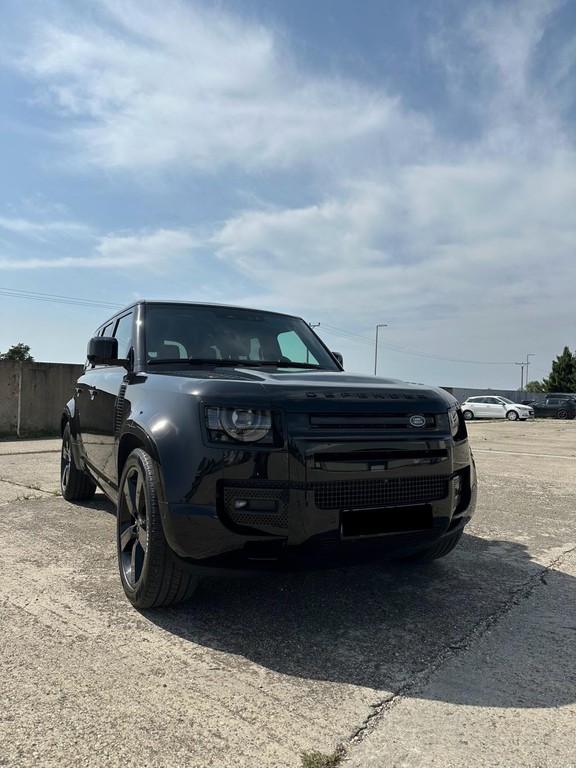Land Rover Defender 110 3.0D I6 D300 MHEV X-Dynamic HSE A/T AWD 7 mies