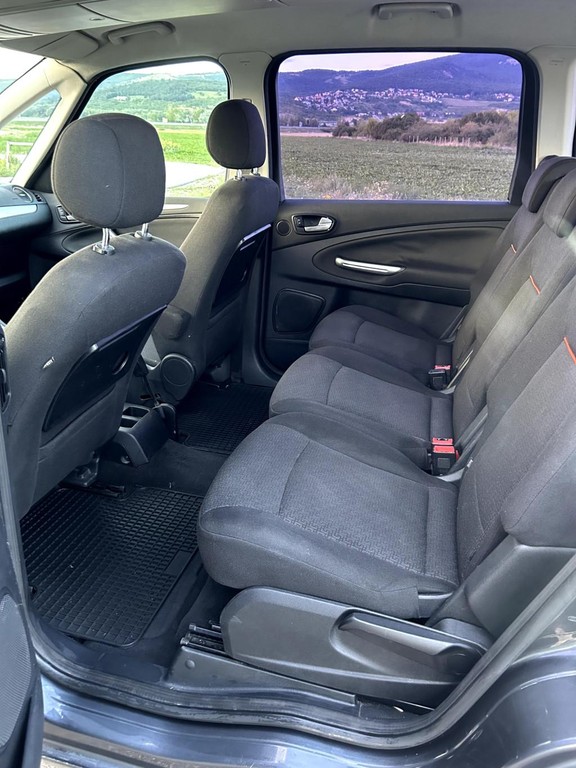 Ford Galaxy 2.0 Tdci po Kompletnom Servise