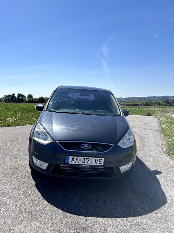 Ford Galaxy 2.0 Tdci po Kompletnom Servise