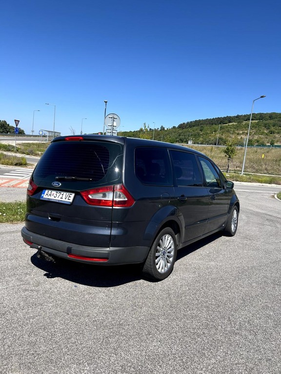 Ford Galaxy 2.0 Tdci po Kompletnom Servise