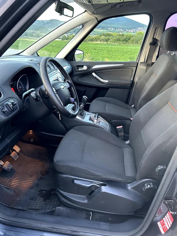 Ford Galaxy 2.0 Tdci po Kompletnom Servise