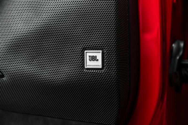 Ferrari 296 GTB Lift, kamera, karbon+LEDs
