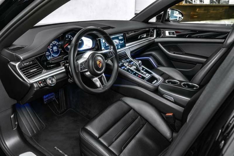 Porsche Panamera 3.0 V6 4 Matrix PDLS+ Pano
