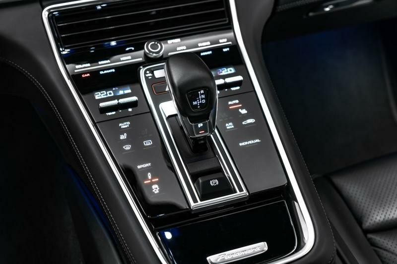 Porsche Panamera 3.0 V6 4 Matrix PDLS+ Pano