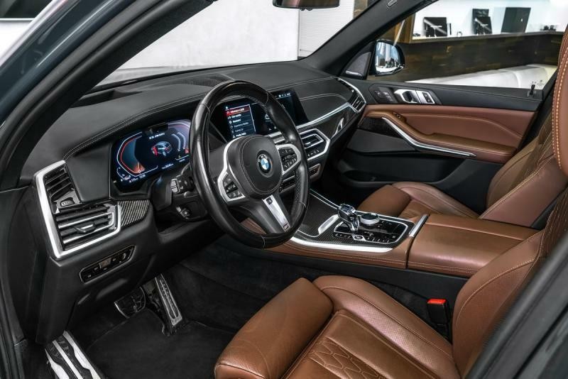 BMW X5 M50i xDrive