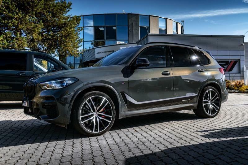 BMW X5 M50i xDrive