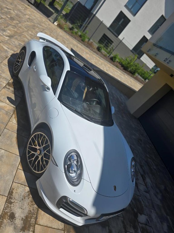 Porsche 911 Turbo S