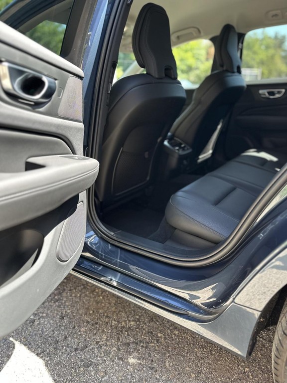 Volvo V60 B4 Plus Dark A/T