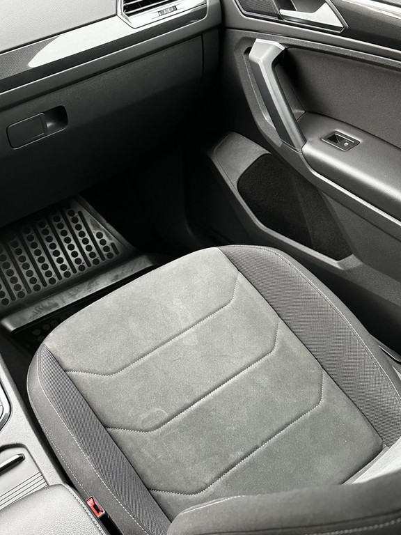 Volkswagen Tiguan 2.0 TDI EVO Elegance 4Motion DSG