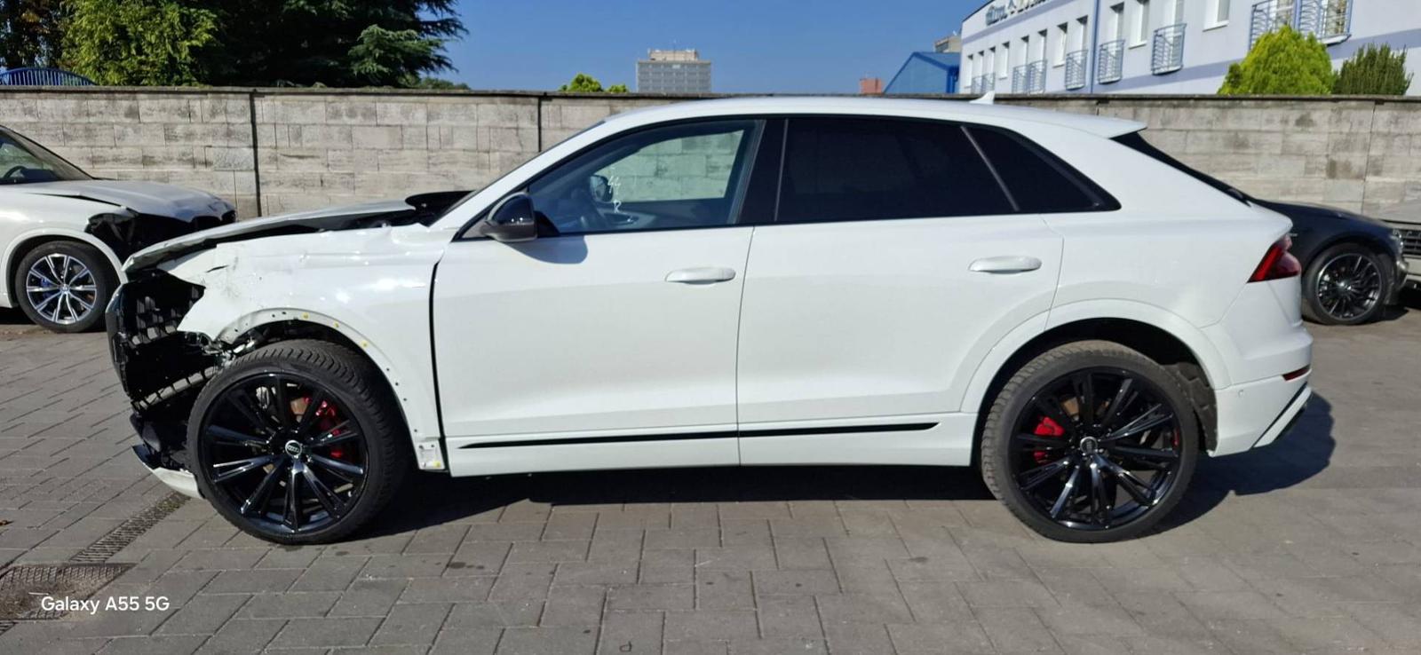 Audi Q8 50 TDI mHEV quattro S-line 210kw A8