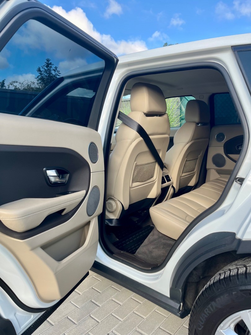 Land Rover Range Rover Evoque 2.2 TD4 PRESTIGE AT9