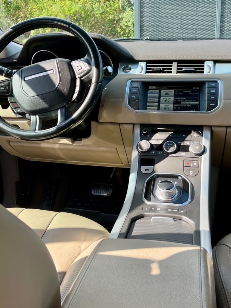 Land Rover Range Rover Evoque 2.2 TD4 PRESTIGE AT9