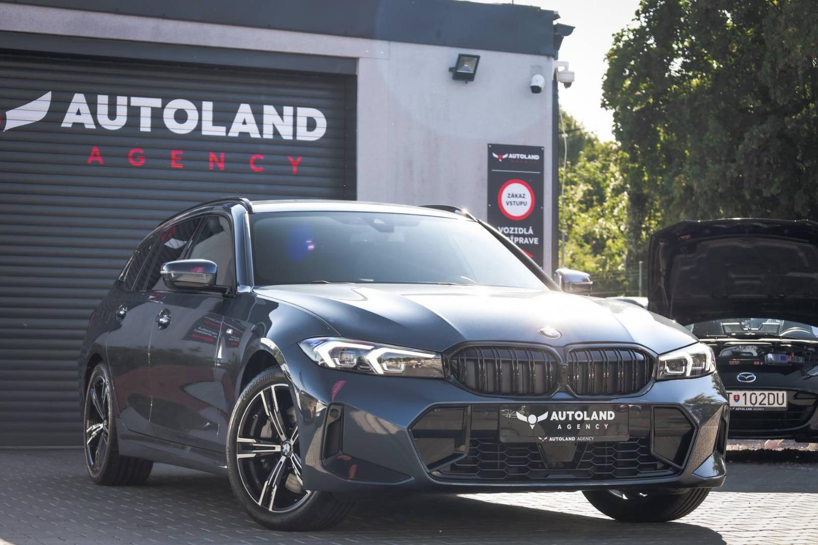 BMW Rad 3 Touring 330i  M-packet xDrive A/T