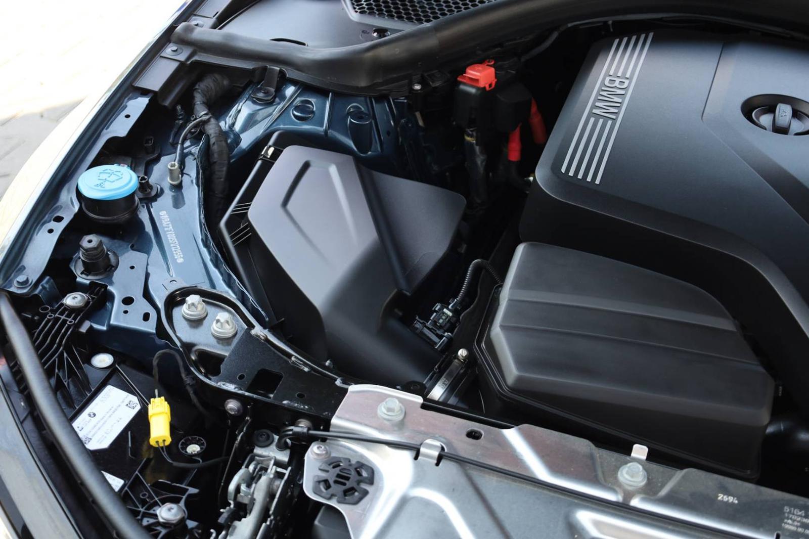BMW Rad 3 Touring 330i  M-packet xDrive A/T