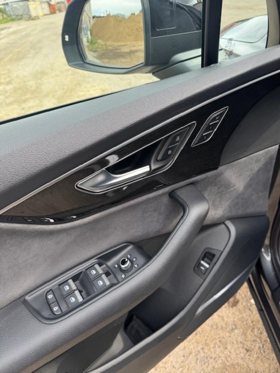 Audi Q7 45 TDI mHEV S line quattro tiptronic