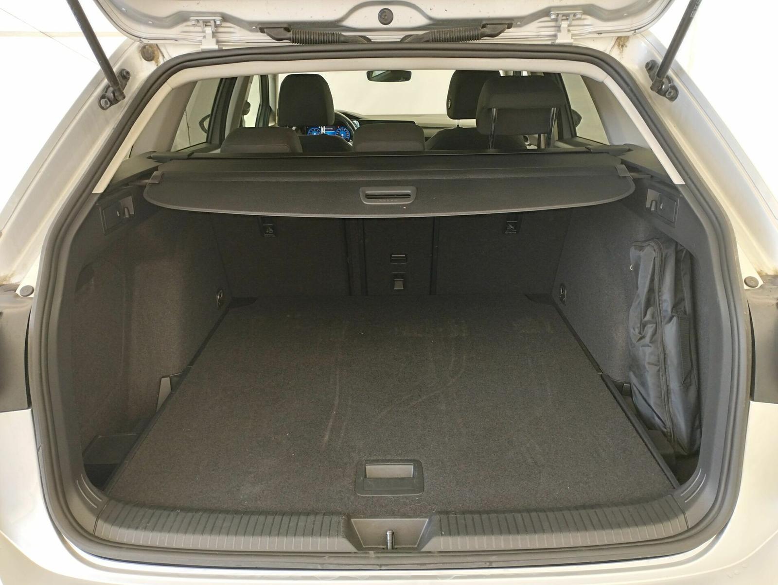 VW Golf Variant 1,0 TSI Life