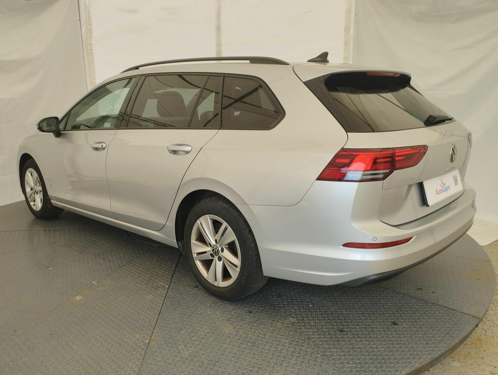 VW Golf Variant 1,0 TSI Life