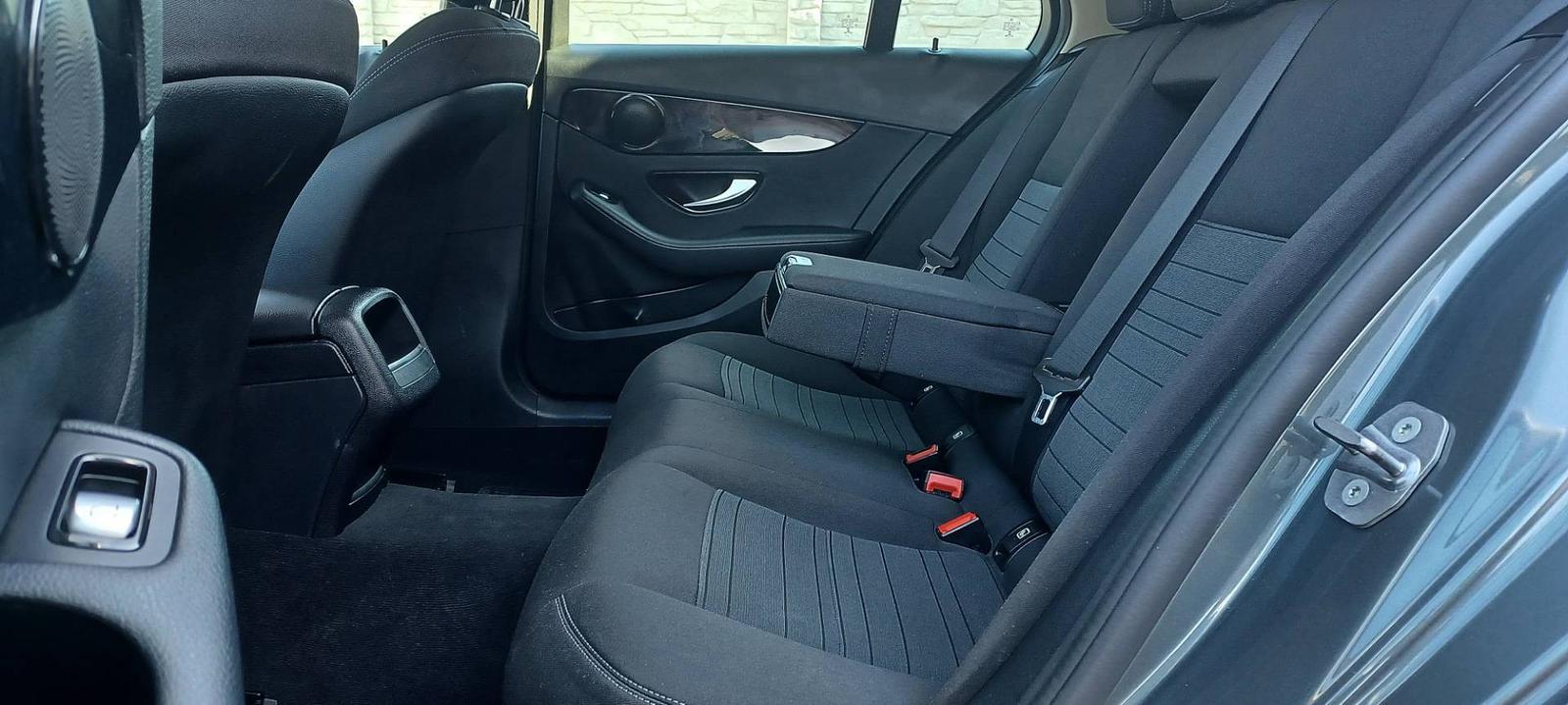 Mercedes-Benz C trieda Kombi 180d