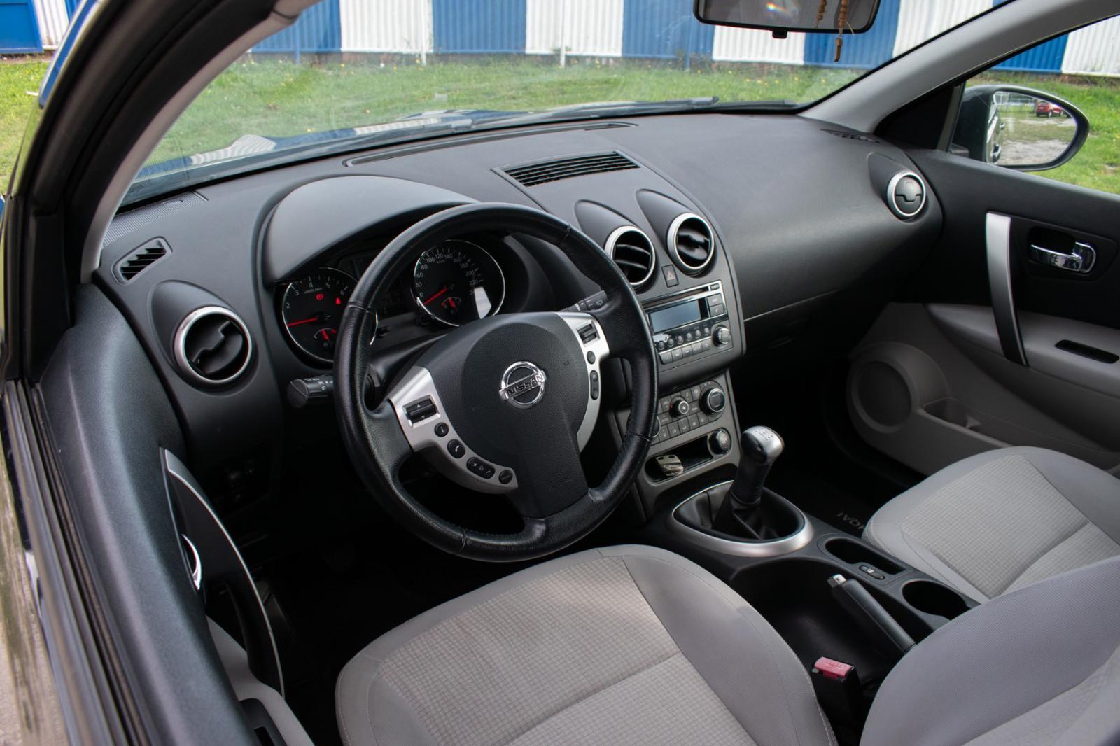 Nissan Qashqai 1.6i Acenta 4x2 (EU5)